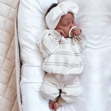 Load image into Gallery viewer, Baby Boy Baby Girl Chunky pants Set