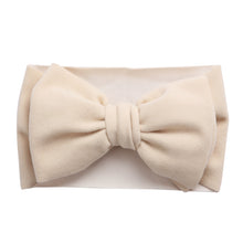 Load image into Gallery viewer, Baby girls Chunky Bows